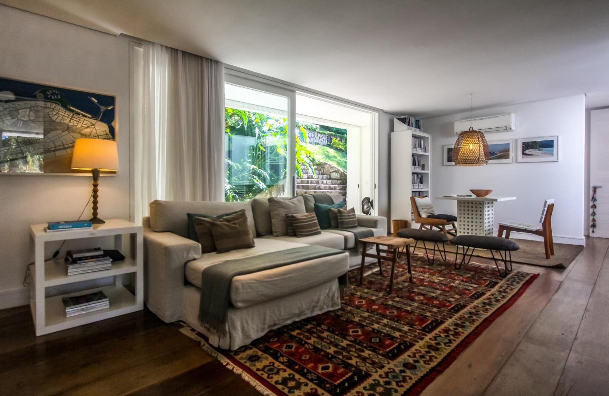 Tropical Contemporary Suites باراتي المظهر الخارجي الصورة