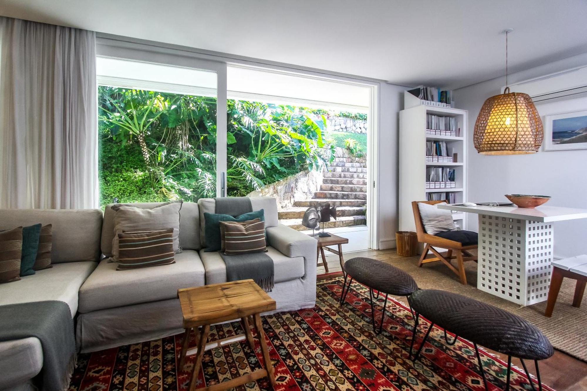Tropical Contemporary Suites باراتي المظهر الخارجي الصورة