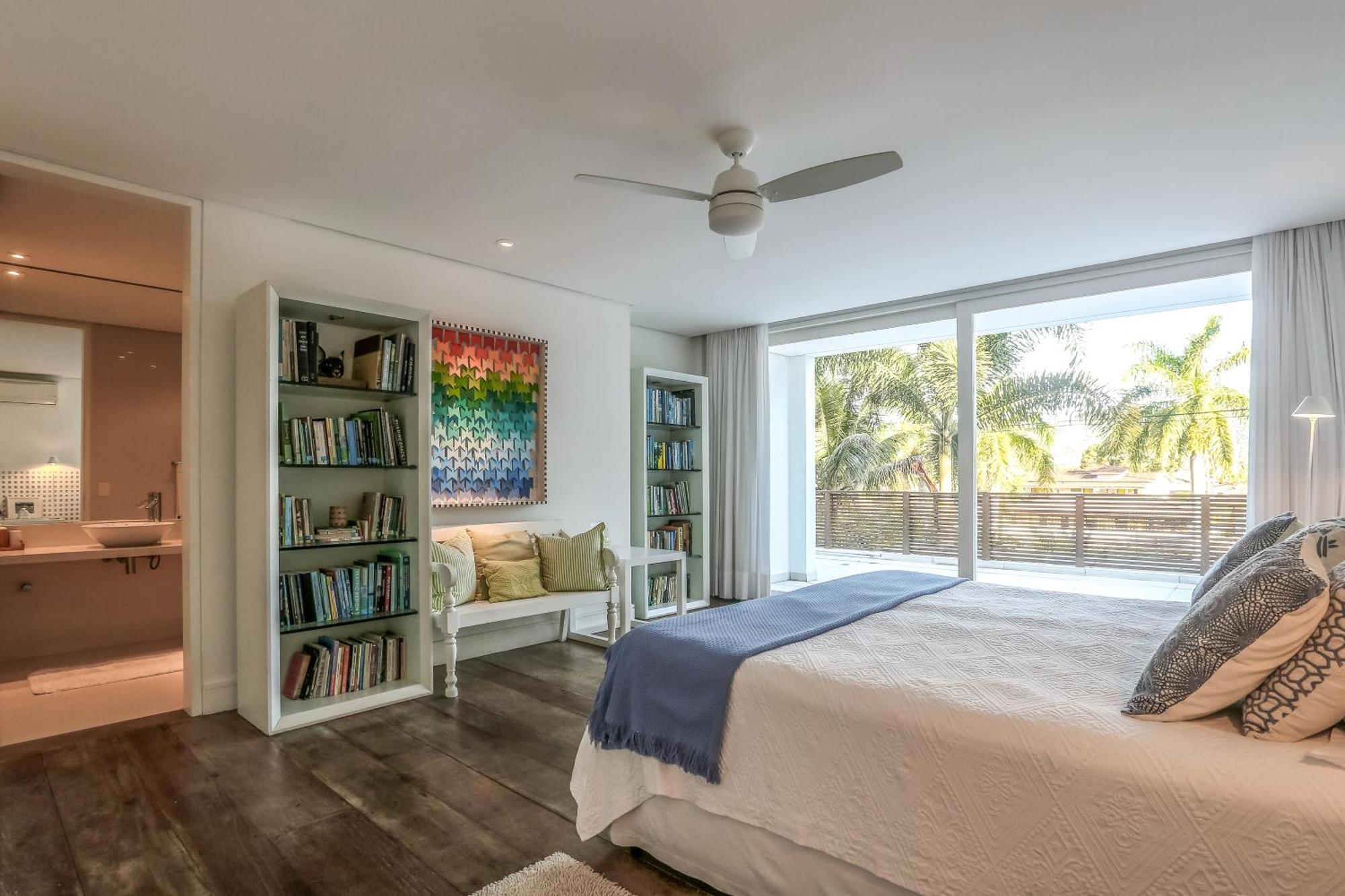 Tropical Contemporary Suites باراتي المظهر الخارجي الصورة