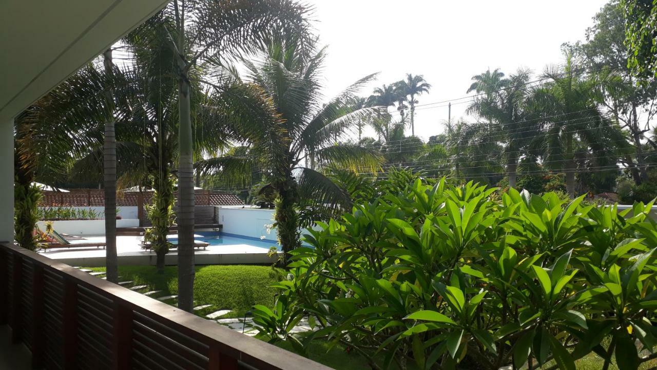 Tropical Contemporary Suites باراتي المظهر الخارجي الصورة
